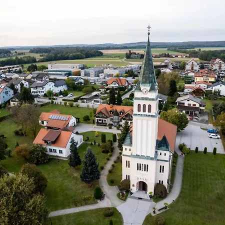 1550 * Moravske Toplice